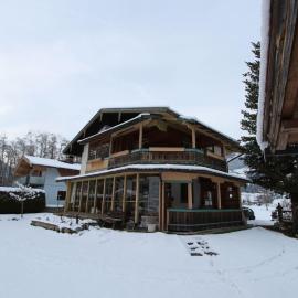 Apartment Neukirchen near Ski Slopes