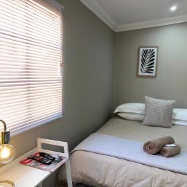 Plumstead, hotel a Bothaville