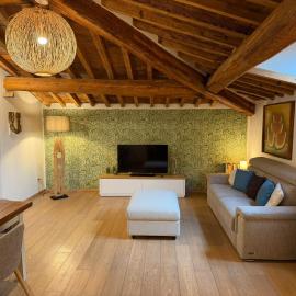 Luxury Apartment Montebello