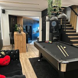 Maison 3 chambres, jacuzzi, billard, sauna, air soccer, clim، فندق في فيرفيرس