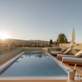 Elaiotopos Luxury Living Suites