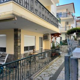 Villa Aurora Nea Flogita