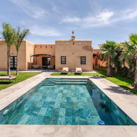 Villa Marwa 3 bedrooms No one opposite 1500sqm garden, hotel in Douar bel Rhanodour