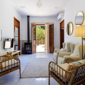 Casa Cati, right on the beach in Puerto de Sóller: Sóller'de bir otel