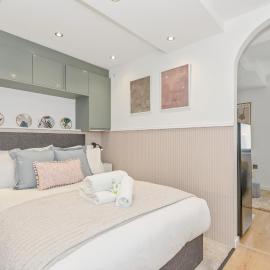 Dreamy Leeds Centre Retreat – Ideal for Couples - Pass the Keys