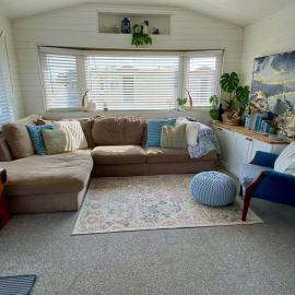 Peaceful Beach Retreat Secure Parking Dog Friendly