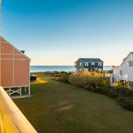 Sunset Blvd by Oak Island Accommodations, hotel a Caswell Beach
