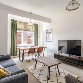 Spacious 3 Bed Apartment for Contractors and Families