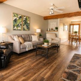 The Calm Cove - Near shopping and entertainment