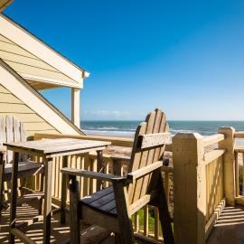The Breeze by Oak Island Accommodations, hotel a Caswell Beach