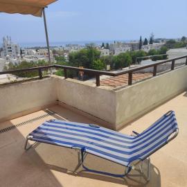 Profelia Sea View Apartment, hotel in Paralimni