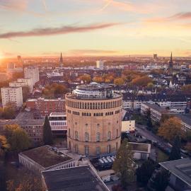 Wasserturm Hotel Cologne, Curio Collection by Hilton, khách sạn ở Köln