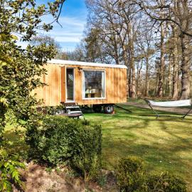Auszeit in stilvollem Tiny House, hotel sa Elsdorf