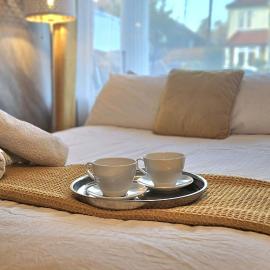 Beautiful guest rooms, Free Parking, 30min Heathrow, 40min Wembley, 60min Central London