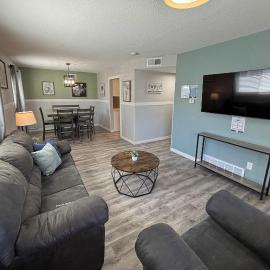 Modern Family Home with Three King Beds Near VA & Anschutz