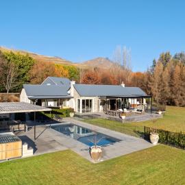 Hawks View by Sothebys Luxury Rental Homes، فندق في فرانكتون