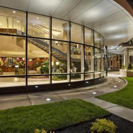 Embassy Suites Buffalo, отель в Буффало