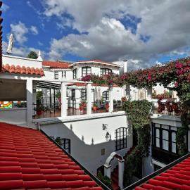 El Hotel de Su Merced, hotel u gradu 'Sucre'