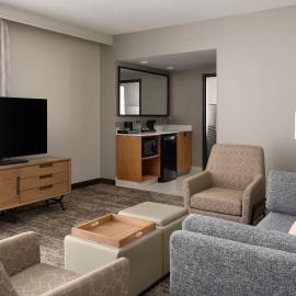 Embassy Suites by Hilton at Hot Springs Convention Center: Hot Springs'te bir otel