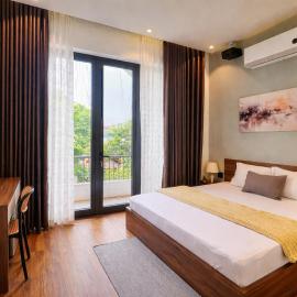Phòng Double View - Chill với Máy Chiếu, Ban Công Xanh Mát