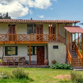bearded mountaineer lodge, hotel din Calca