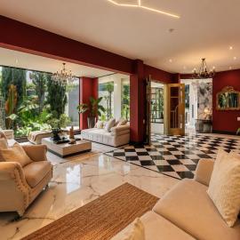 Luxury Private Villa 16 Guests Near Provenza, hotel i Envigado