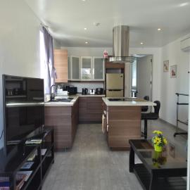 Scandi Villas Boracay by Simple Realty Management، فندق في بوراكاي