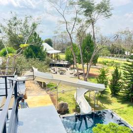 Sa Prung on the mountain - สะพรั่งกลางขุนเขา, hotelli kohteessa Ban Tham
