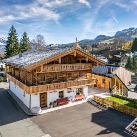 Schwaigermühle Apartments - historic charm & modern comfort, hotel in Kirchberg in Tirol