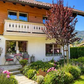 Ameisenhuus Ruhpolding mit Balkon & Chiemgau Karte