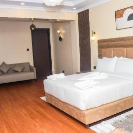 Sebai Luxury Suites, hotel u gradu Naivaša