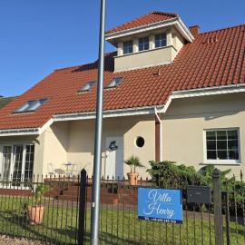 Villa Henry, hotel in Grzybowo