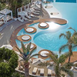 Caramel, A Resort to Live