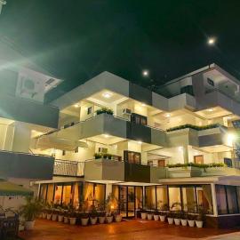 ZKB Twins Hotel, hotel General Santosban