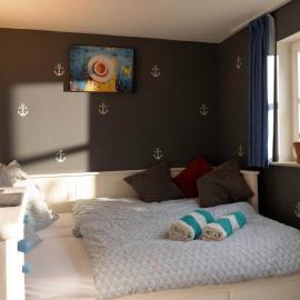 Serene Guest Room Retreat in Grmitz with Private Entrance, hotel a Grömitz