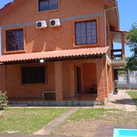 Casa Ampla com Piscina ate 15 pessoas rua central de Itapeva Torres, hotel Nova Pratában