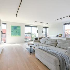 Spacious apartment with beautiful terrace in Ghent, hotel a Gant