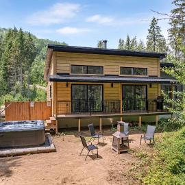 Spa & Nature - Le Refuge Boreal du St-Maurice、Trois Rivesのホテル