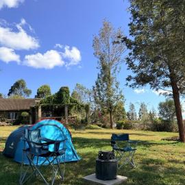 NYERI 4BR FARMHOUSE Retreat Valley Views By ORAK, ξενοδοχείο σε Kericho