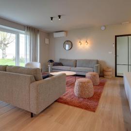 Ferme de Pétrieux - Gîte "Le Tilleul" avec piscine et wellness, hotel di Tournai