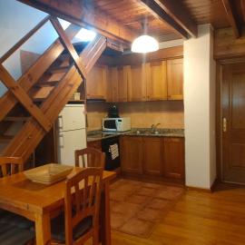 Barruera duplex 2 bedrooms heating, Hotel in Barruera