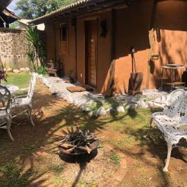 Chalé Medieval, hotel in Brumadinho