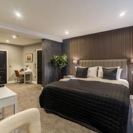 Hotel 30 Five
