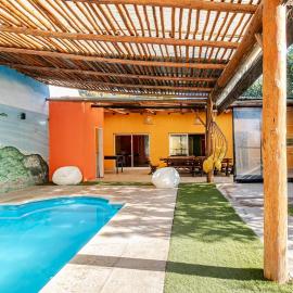 La Quinta de Ciro, casa privada con pileta climatizada