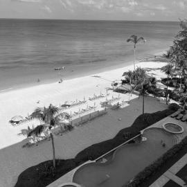 Apartment with Exclusive Amenities, hotel a George Town