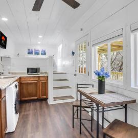 Bluebonnet Hideaway at Moonlight Getaway, hotell i Bulverde