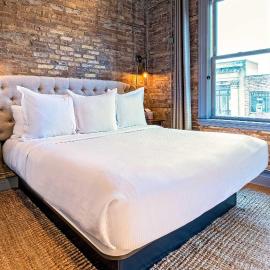 124 Lofts - Downtown Dundee - Walk to Dining, hotel a West Dundee