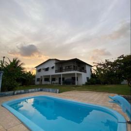 Casa completa, Praia e Rio، فندق في Extremóz