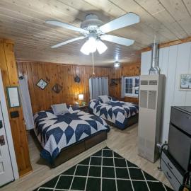 Viesnīca Cozy Studio Cabin #5 Riverside Point Resort pilsētā Park Rapids