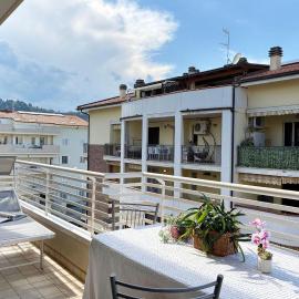 Holihome Hill View